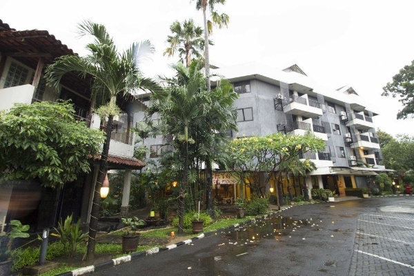 Hotel RedDoorz Apartment @ Cilandak